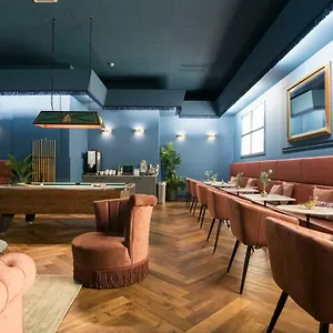 **** Otel Savoy Hollanda